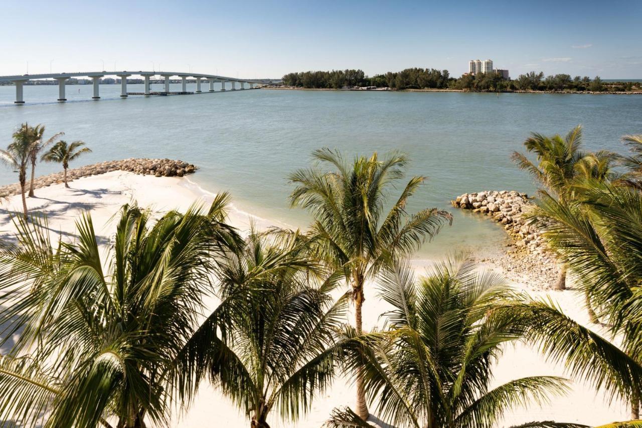Jw Marriott Clearwater Beach Resort & Spa Exterior photo