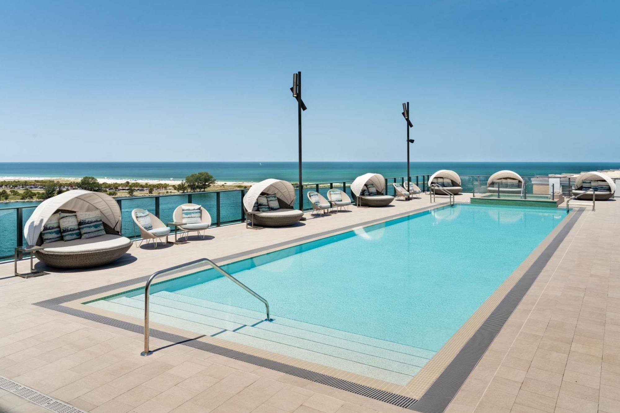 Jw Marriott Clearwater Beach Resort & Spa Exterior photo