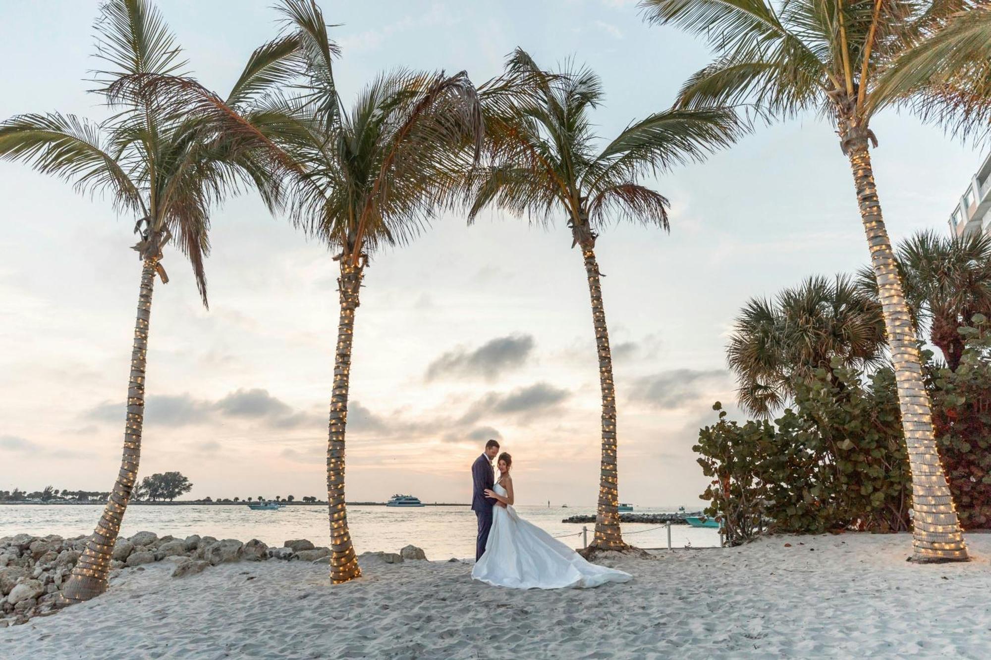 Jw Marriott Clearwater Beach Resort & Spa Exterior photo
